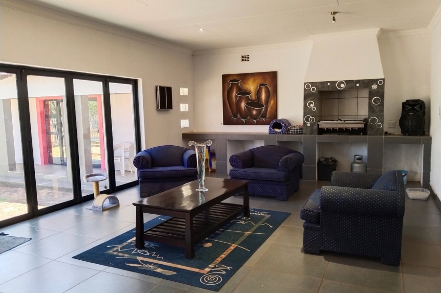 14 Bedroom Property for Sale in Schietfontein North West